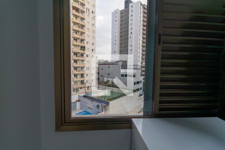 Apartamento à venda com 76m², 2 quartos e 1 vaga Apartamento à venda com 76m², 2 quartos e 1 vagaVista da Janela do Quarto