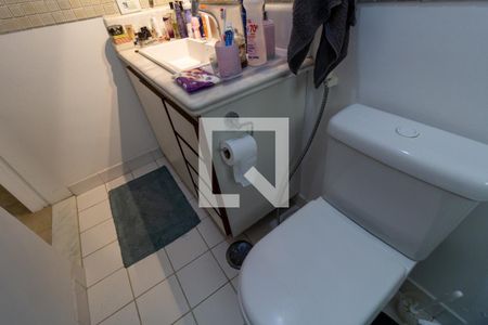 Apartamento à venda com 76m², 2 quartos e 1 vaga Apartamento à venda com 76m², 2 quartos e 1 vagaBanheiro da Suíte