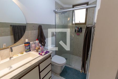 Apartamento à venda com 76m², 2 quartos e 1 vaga Apartamento à venda com 76m², 2 quartos e 1 vagaBanheiro da Suíte