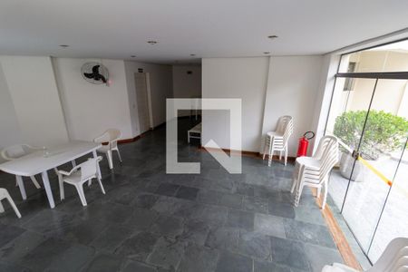 Apartamento à venda com 76m², 2 quartos e 1 vaga Apartamento à venda com 76m², 2 quartos e 1 vagaÁrea Comum - Salão de Festas