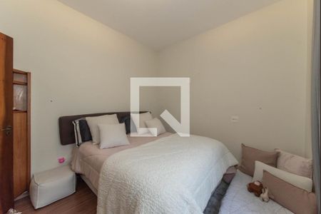 Casa à venda com 300m², 4 quartos e 5 vagasSuíte 1