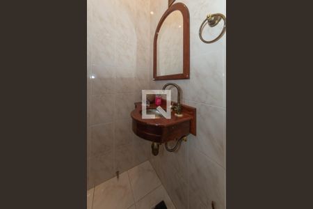 Lavabo de casa à venda com 4 quartos, 300m² em Cursino, São Paulo