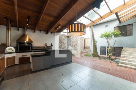 Casa à venda com 300m², 4 quartos e 5 vagasÁrea Gourmet