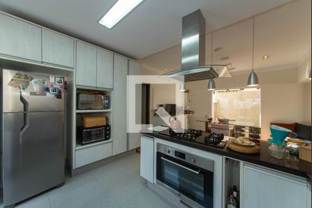 Casa à venda com 300m², 4 quartos e 5 vagasCozinha