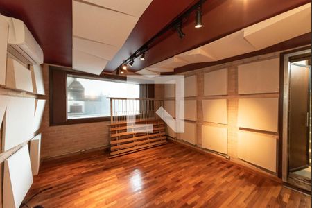 Casa à venda com 300m², 4 quartos e 5 vagasEstúdio Musical