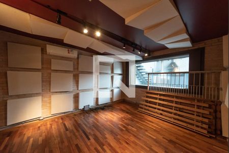 Casa à venda com 300m², 4 quartos e 5 vagasEstúdio Musical