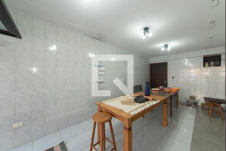 Casa à venda com 300m², 4 quartos e 5 vagasÁteliê - Garagem Coberta