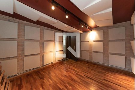 Casa à venda com 300m², 4 quartos e 5 vagasEstúdio Musical