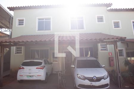 Casa de condomínio à venda com 67m², 2 quartos e 1 vagaFachada Interna