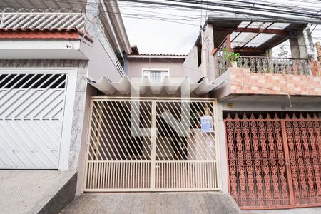 Casa à venda com 102m², 3 quartos e 1 vagaFachada