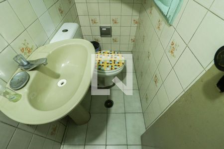 Casa à venda com 102m², 3 quartos e 1 vagaLavabo