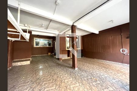 Casa à venda com 270m², 2 quartos e 2 vagasGaragem
