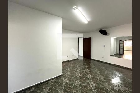 Casa à venda com 270m², 2 quartos e 2 vagasSuite 1