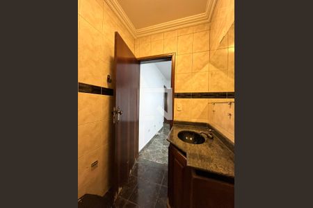 Casa à venda com 270m², 2 quartos e 2 vagasBanheiro da Suíte 1