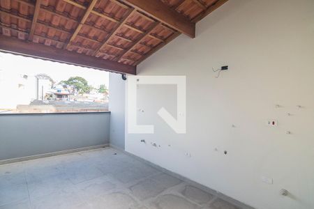 Casa à venda com 120m², 3 quartos e 2 vagas Casa à venda com 120m², 3 quartos e 2 vagasTerraço