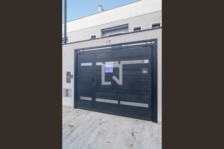 Casa à venda com 120m², 3 quartos e 2 vagas Casa à venda com 120m², 3 quartos e 2 vagasFachada