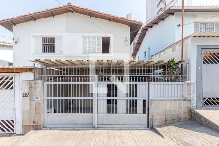 Casa à venda com 123m², 3 quartos e 2 vagasFachada