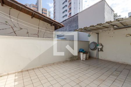 Casa à venda com 123m², 3 quartos e 2 vagasQuintal