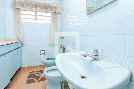 Casa à venda com 123m², 3 quartos e 2 vagasBanheiro