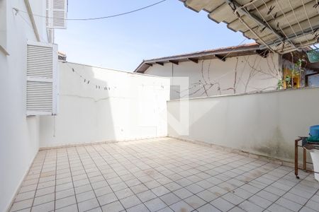 Casa à venda com 123m², 3 quartos e 2 vagasQuintal