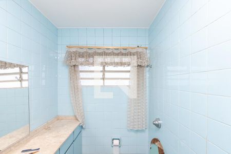 Casa à venda com 123m², 3 quartos e 2 vagasBanheiro