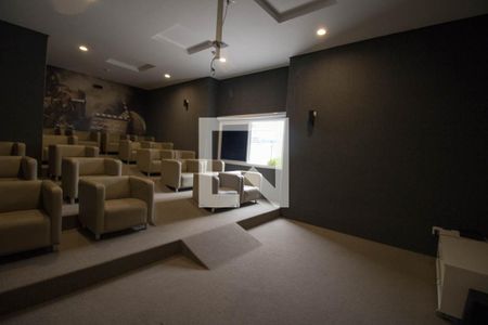 Apartamento à venda com 120m², 2 quartos e 3 vagas Apartamento à venda com 120m², 2 quartos e 3 vagasCinema