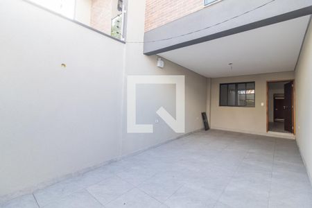 Casa à venda com 119m², 3 quartos e 2 vagasÁrea comum
