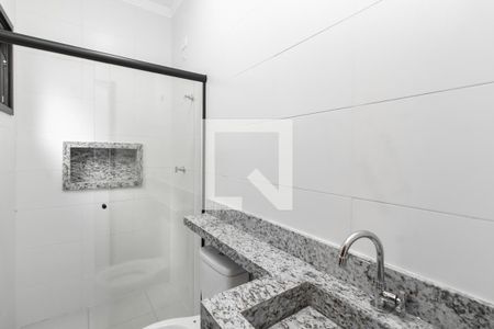 Casa à venda com 119m², 3 quartos e 2 vagasBanheiro