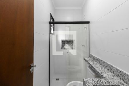 Casa à venda com 119m², 3 quartos e 2 vagasBanheiro 