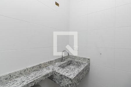 Casa à venda com 119m², 3 quartos e 2 vagasBanheiro da suíte 2