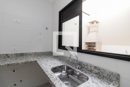 Casa à venda com 111m², 3 quartos e 2 vagasCozinha 