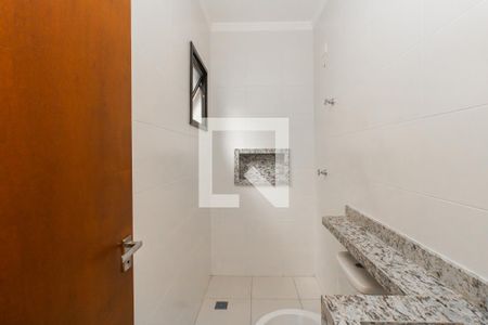 Casa à venda com 111m², 3 quartos e 2 vagasBanheiro 