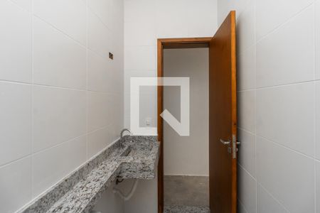 Casa à venda com 111m², 3 quartos e 2 vagasBanheiro 