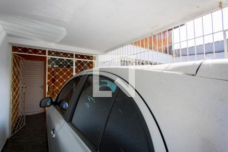Casa à venda com 177m², 2 quartos e 3 vagas Casa à venda com 177m², 2 quartos e 3 vagasGaragem