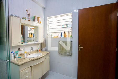 Casa à venda com 177m², 2 quartos e 3 vagas Casa à venda com 177m², 2 quartos e 3 vagasBanheiro