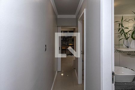 Corredor de apartamento à venda com 2 quartos, 51m² em Vila das Merces, São Paulo