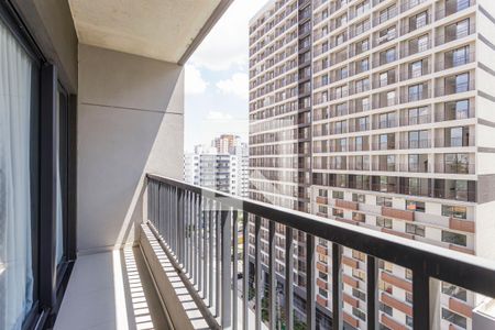 Studio para alugar com 27m², 1 quarto e sem vaga Studio para alugar com 27m², 1 quarto e sem vagaVaranda