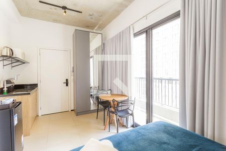 Studio para alugar com 27m², 1 quarto e sem vaga Studio para alugar com 27m², 1 quarto e sem vagaSala/Quarto