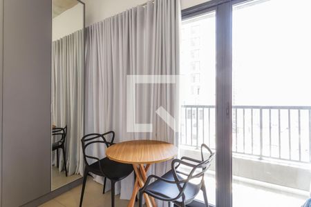 Studio para alugar com 27m², 1 quarto e sem vaga Studio para alugar com 27m², 1 quarto e sem vagaSala/Quarto
