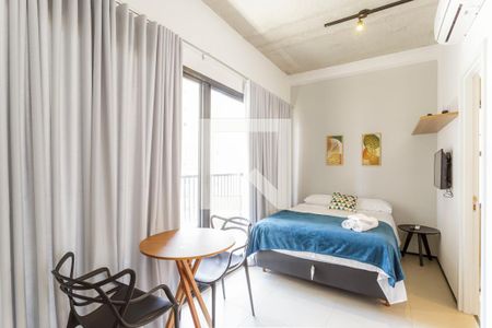 Studio para alugar com 27m², 1 quarto e sem vaga Studio para alugar com 27m², 1 quarto e sem vagaSala/Quarto