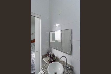 Casa de condomínio à venda com 105m², 3 quartos e 1 vagaBanheiro da suíte 