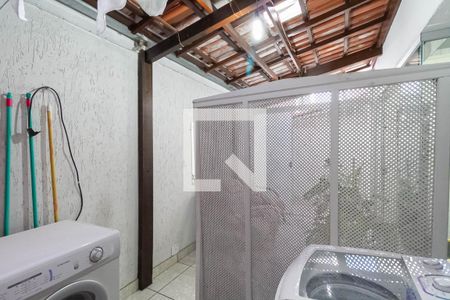 Casa de condomínio à venda com 105m², 3 quartos e 1 vagaÁrea de serviço