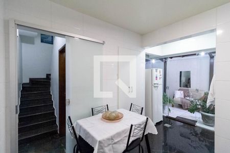 Casa de condomínio à venda com 105m², 3 quartos e 1 vagaCozinha