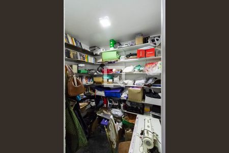 Casa de condomínio à venda com 105m², 3 quartos e 1 vagaQuarto de serviço