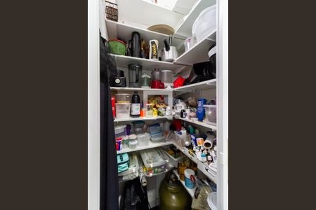 Casa de condomínio à venda com 105m², 3 quartos e 1 vagaDespensa