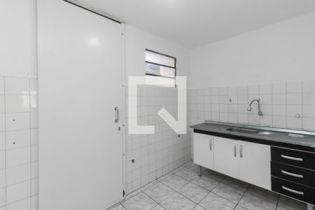 Casa à venda com 80m², 2 quartos e 2 vagas Casa à venda com 80m², 2 quartos e 2 vagasCozinha