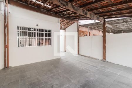 Casa à venda com 80m², 2 quartos e 2 vagas Casa à venda com 80m², 2 quartos e 2 vagasÁrea comum