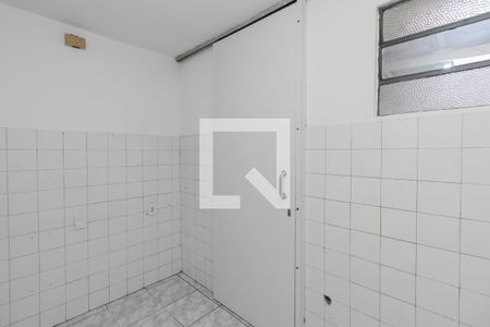 Casa à venda com 80m², 2 quartos e 2 vagas Casa à venda com 80m², 2 quartos e 2 vagasCozinha