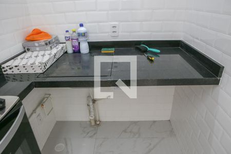 Cozinha e Área de Serviço de apartamento para alugar com 2 quartos, 37m² em Água Branca, São Paulo
