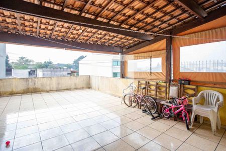 Casa à venda com 120m², 3 quartos e 3 vagasVaranda 2